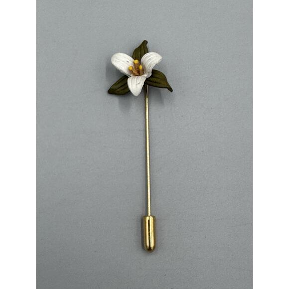 Jewelry - Vintage Lily Flower Gold Tone Brooch Stick Lapel Pin
